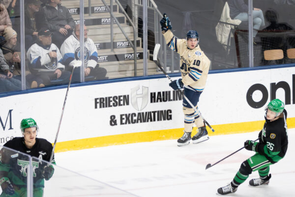 Noad’s hat trick helps lift Steinbach over Portage 5-2