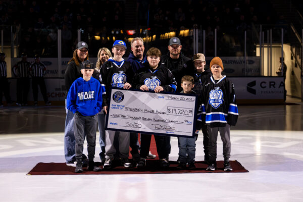 Steinbach Minor Hockey wins big in Pistons 50/50 sales